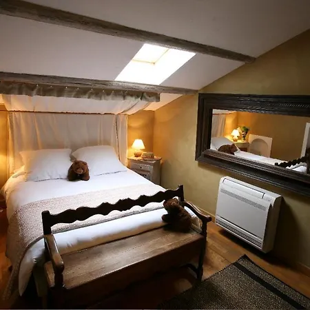 Une Autre Maison